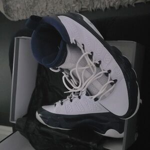 Jordan retro 9 university blue tarheel